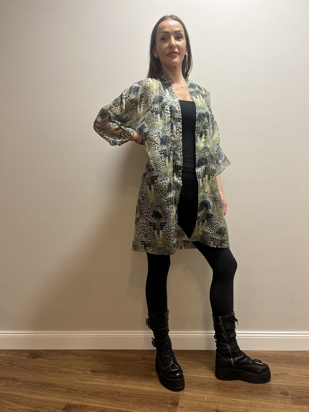 Hodvábny top s opaskom